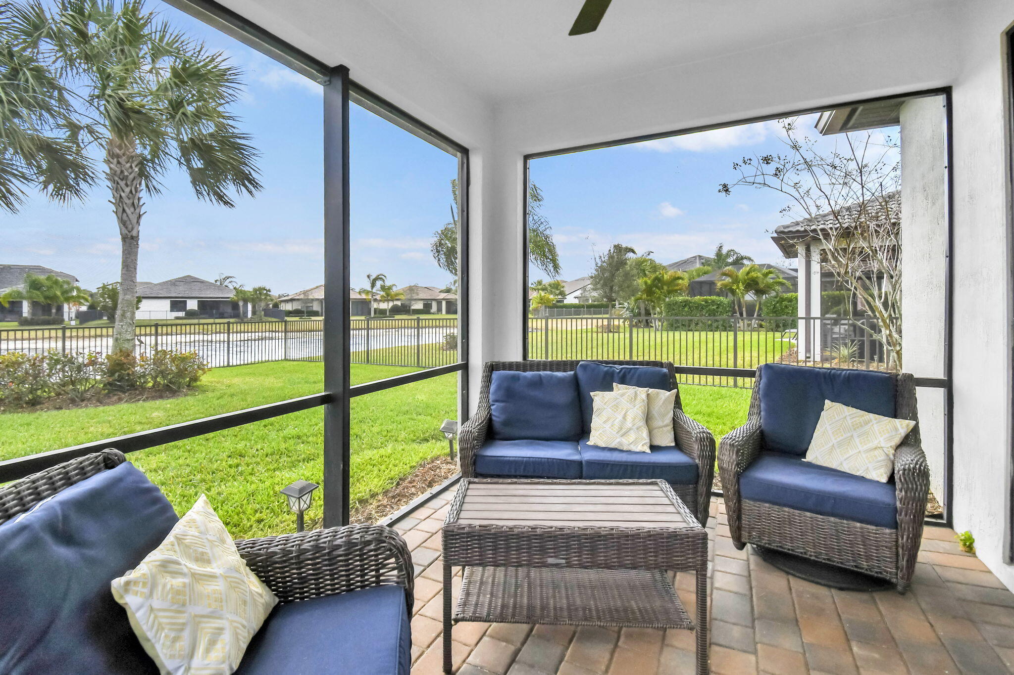 479 SE Vallarta Drive