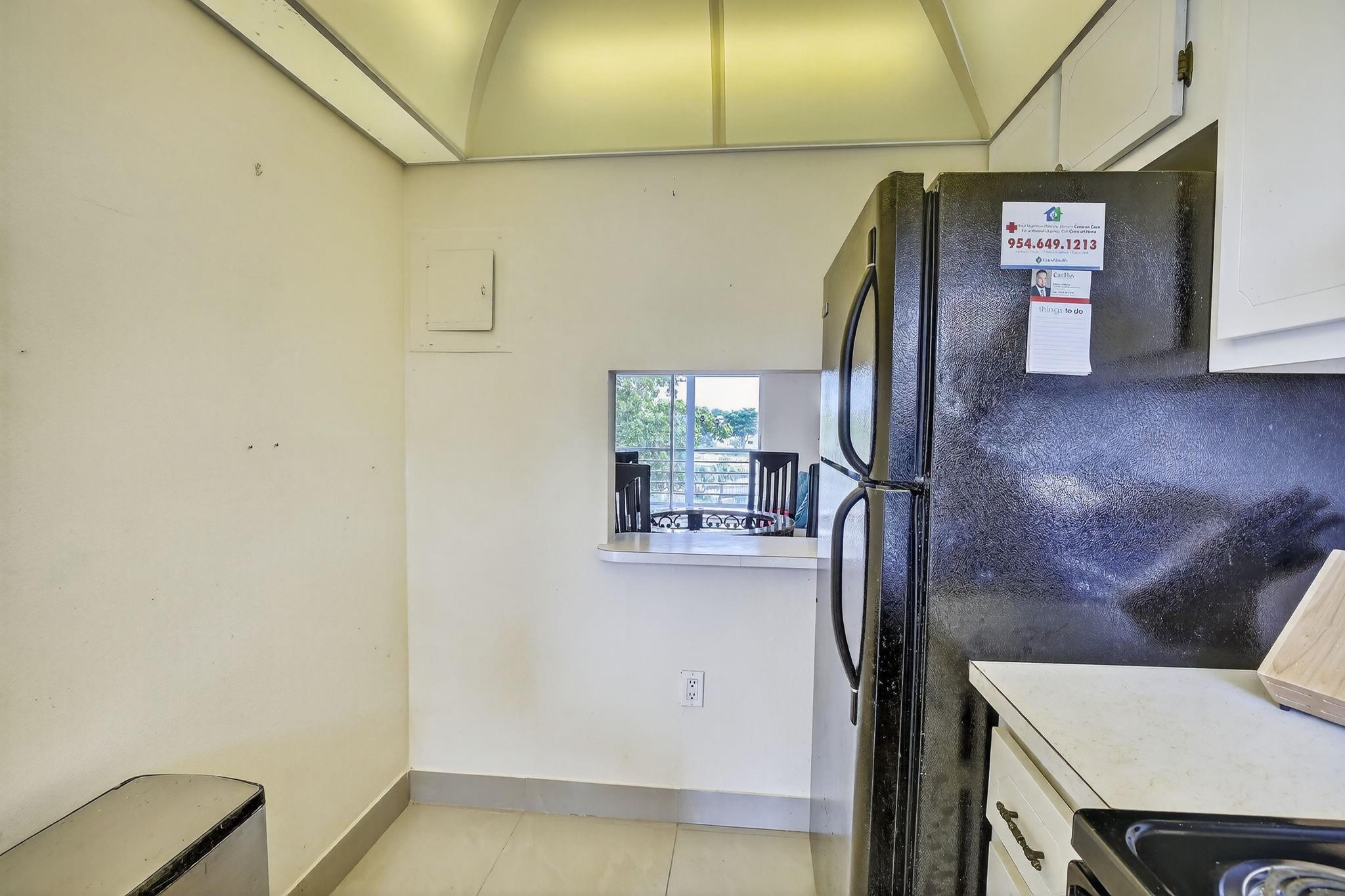 8100 Sunrise Lakes Blvd 303