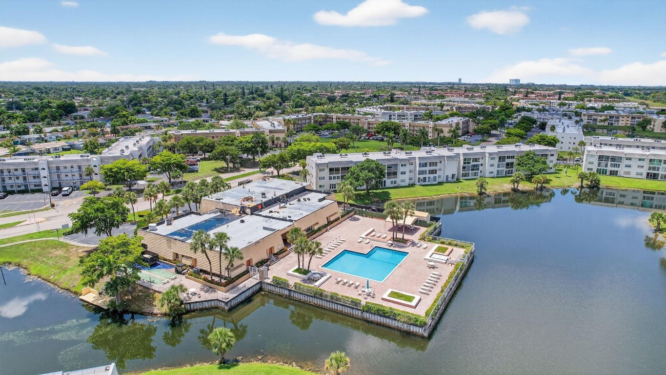 Sunrise Lakes Phase II - Residential