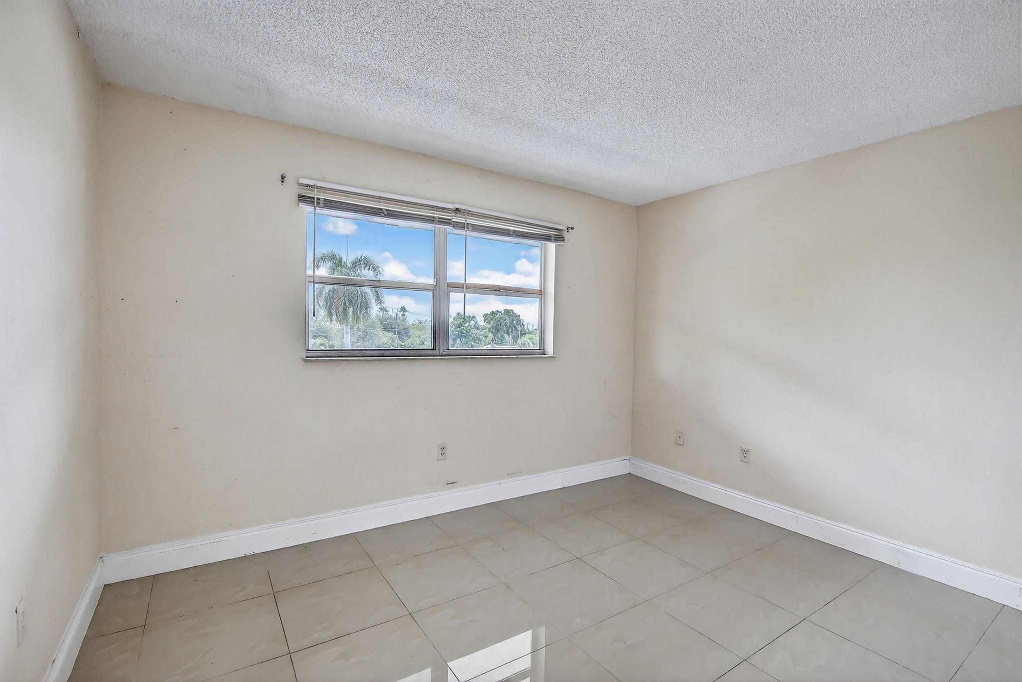 Sunrise Lakes Phase II - Residential