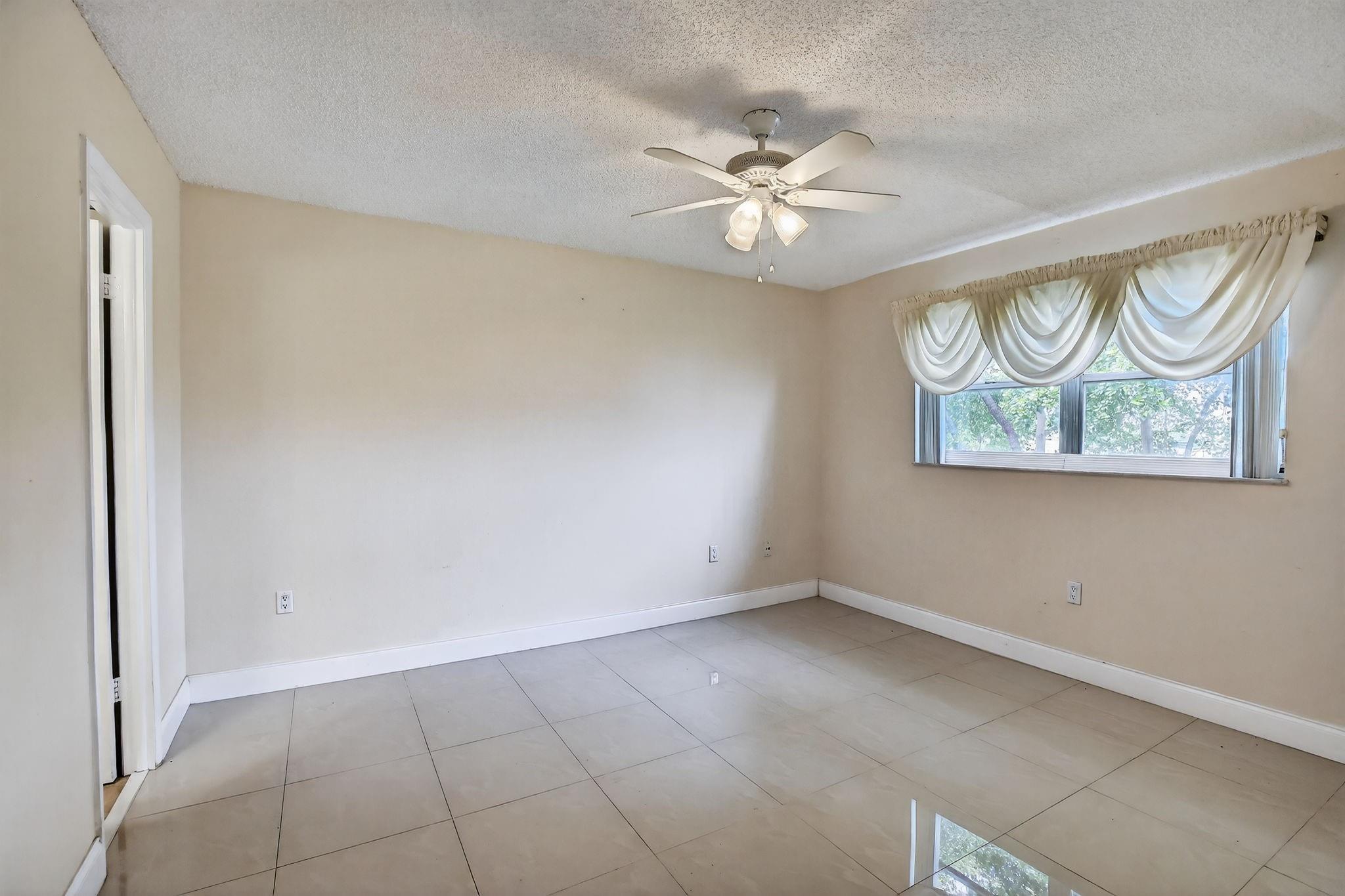 Sunrise Lakes Phase II - Residential