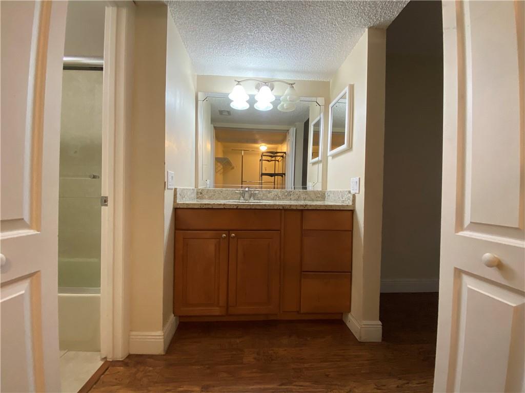 SHERWOOD SQUARE - Residential