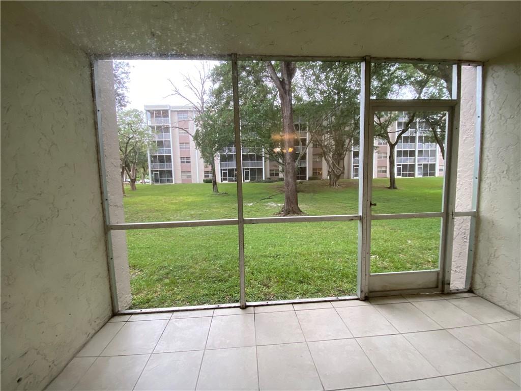 SHERWOOD SQUARE - Residential