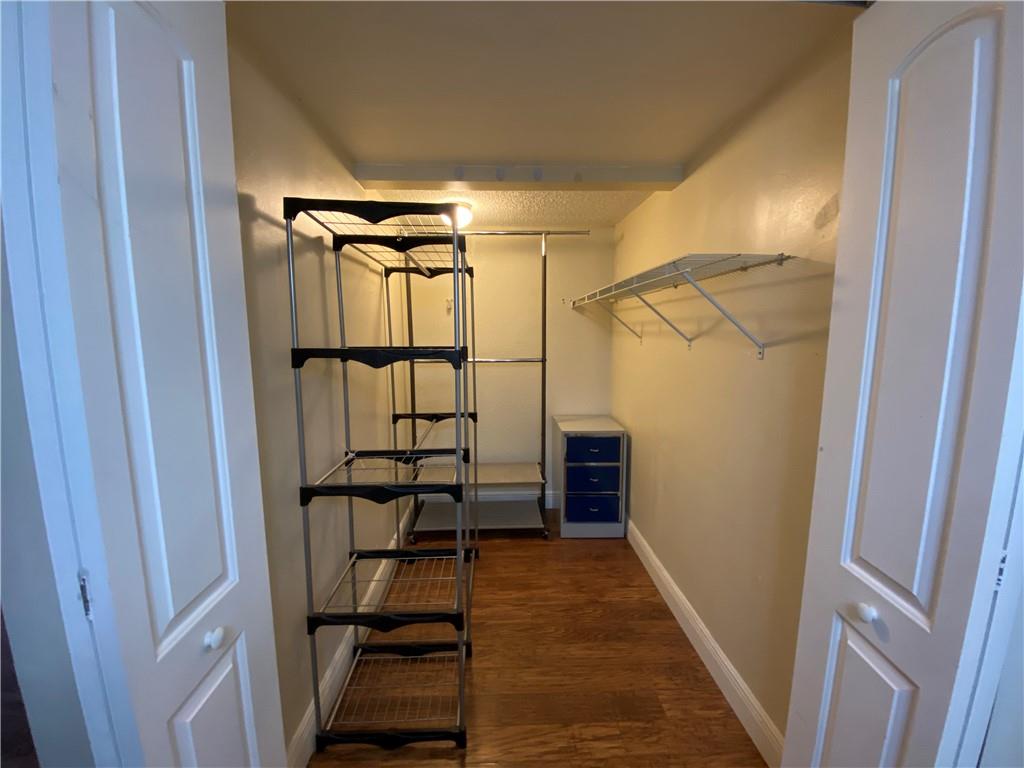 SHERWOOD SQUARE - Residential