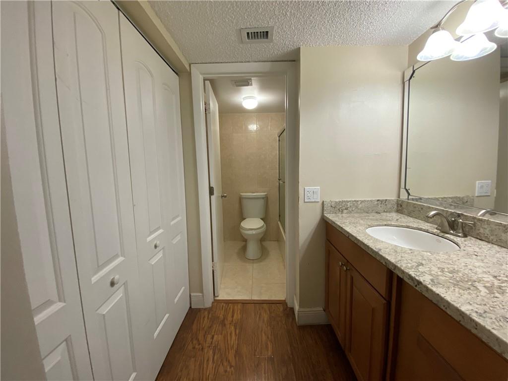 SHERWOOD SQUARE - Residential