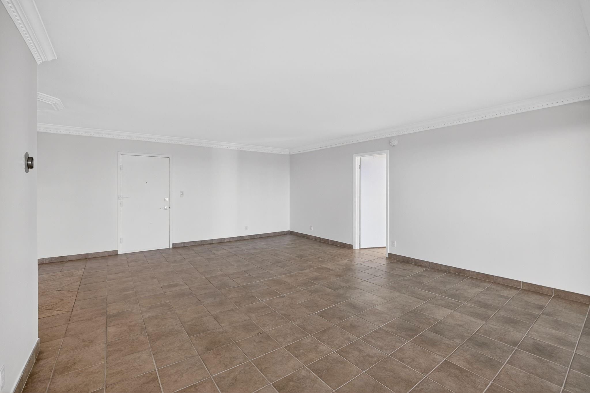 Embassy Tower - Residential