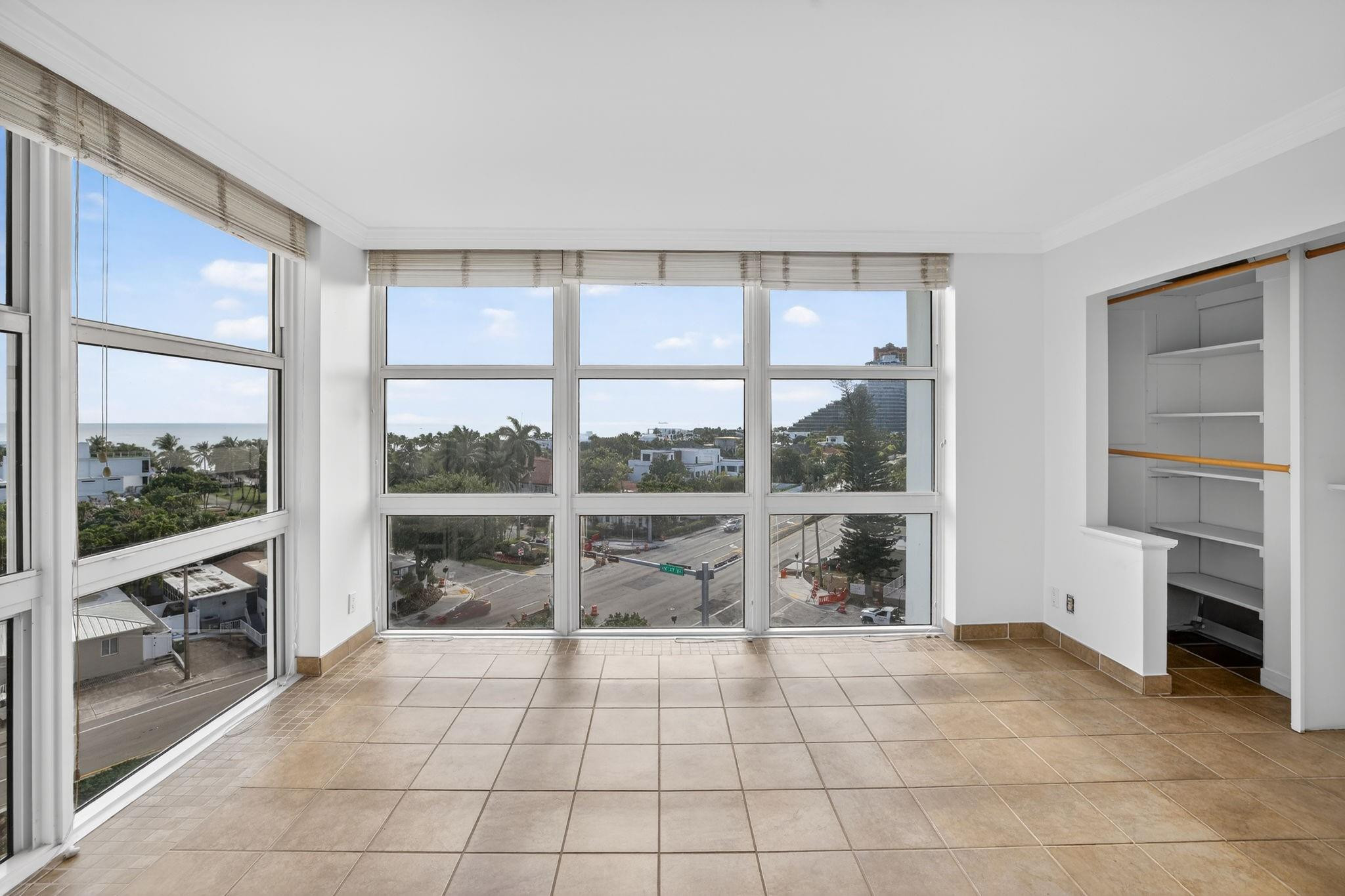 Embassy Tower - Residential