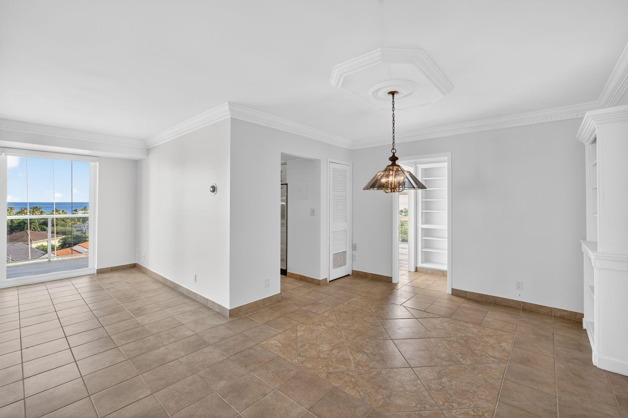 Embassy Tower - Residential