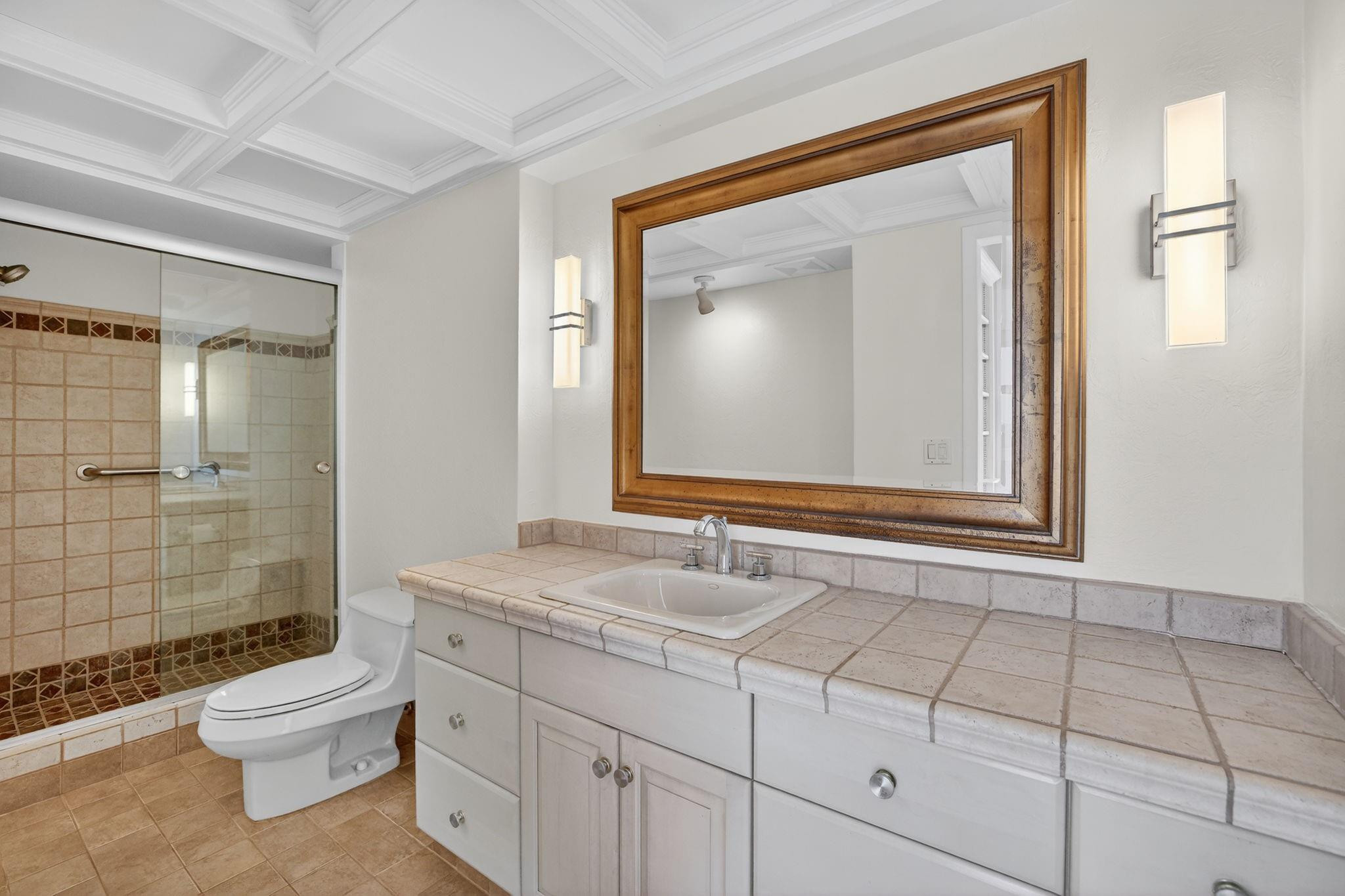 Embassy Tower - Residential