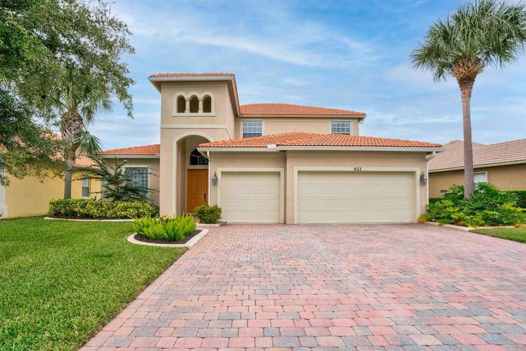 Photo of 421 NW Sheffield Circle, Port Saint Lucie, FL 34983 (MLS # R10759961)