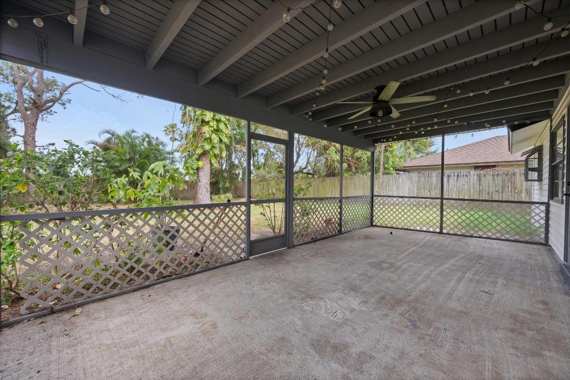 LA MANCHA 2 - Residential Lease