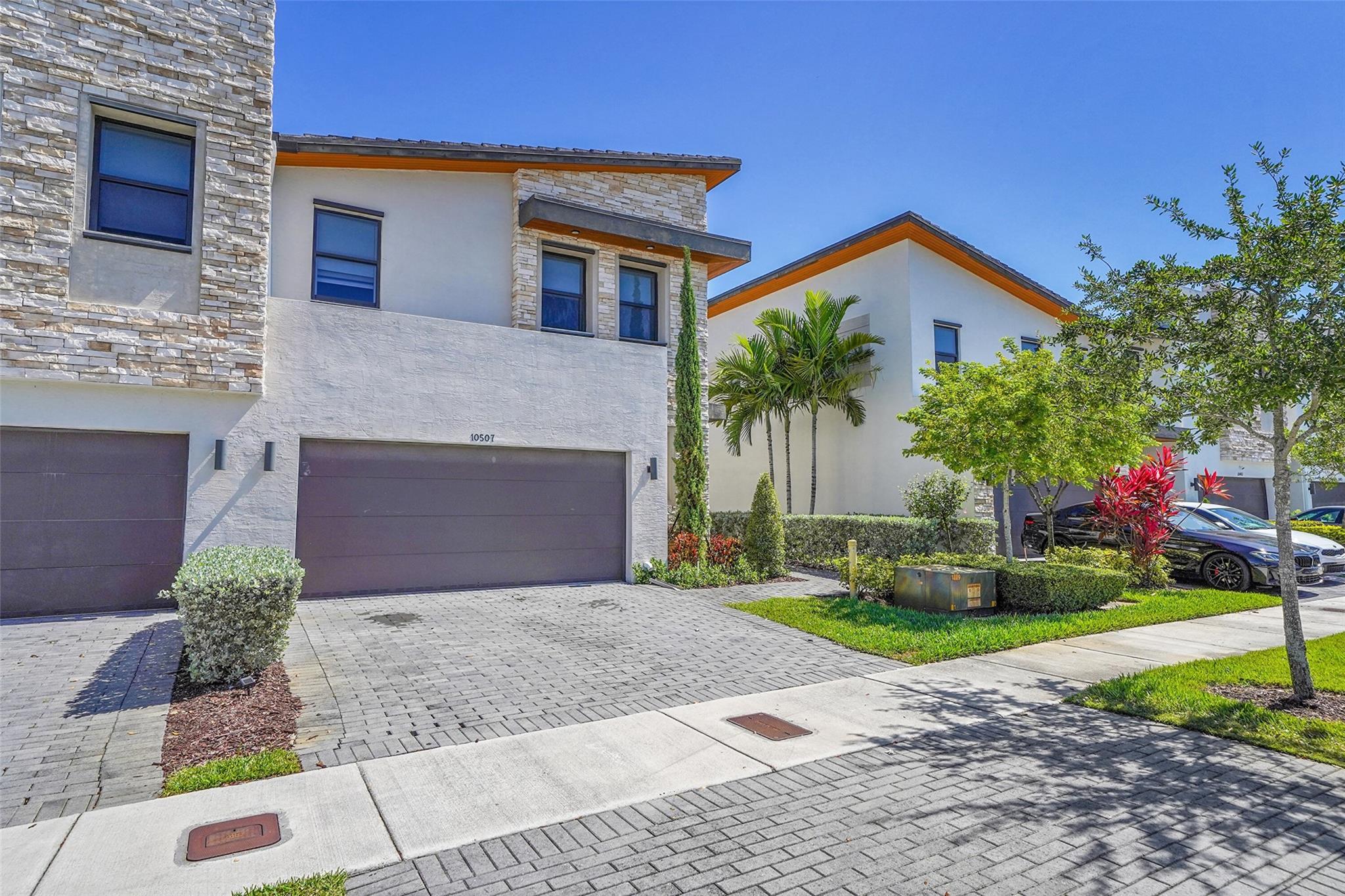 10507 NW 81st Ter