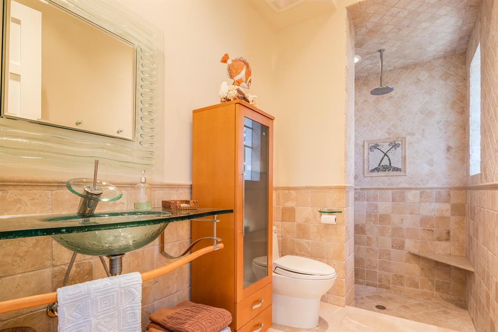 SHORE VIEW - Residential