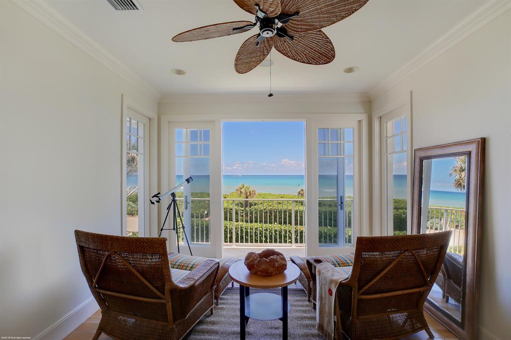 SHORE VIEW - Residential