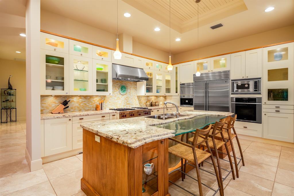 SHORE VIEW - Residential