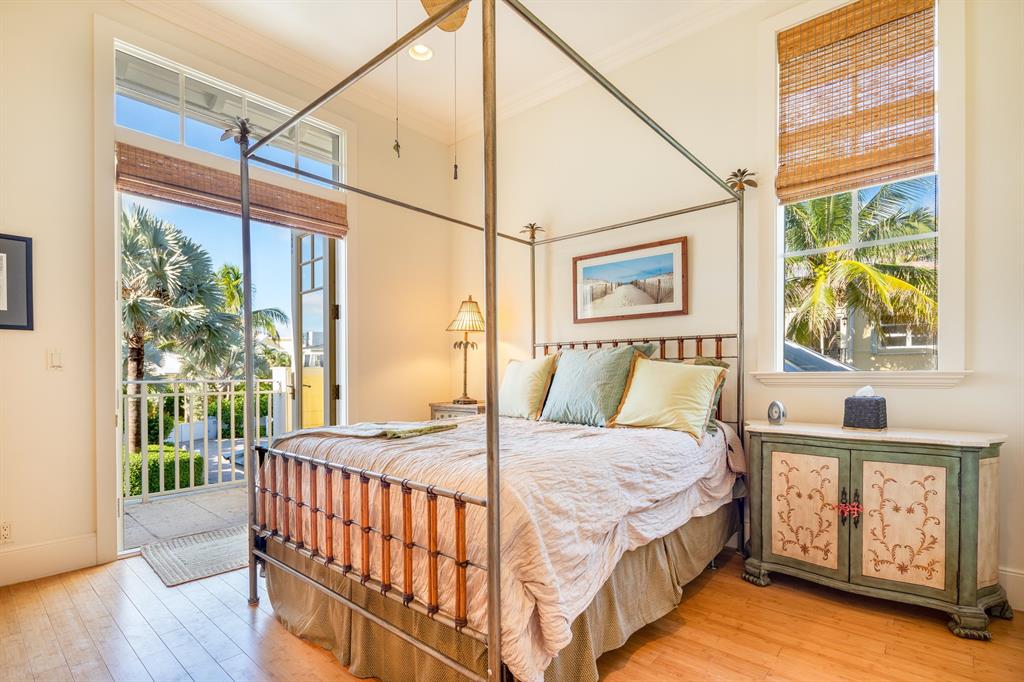 SHORE VIEW - Residential