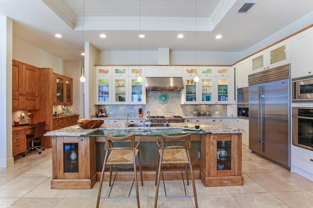 SHORE VIEW - Residential