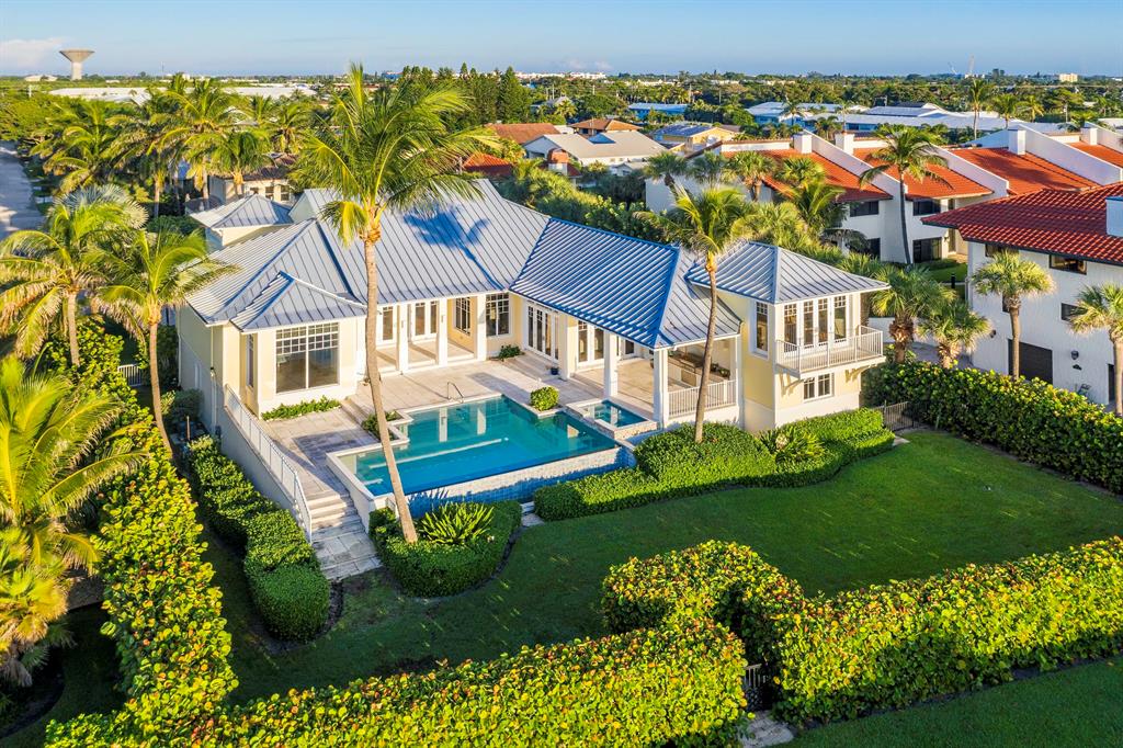 SHORE VIEW - Residential