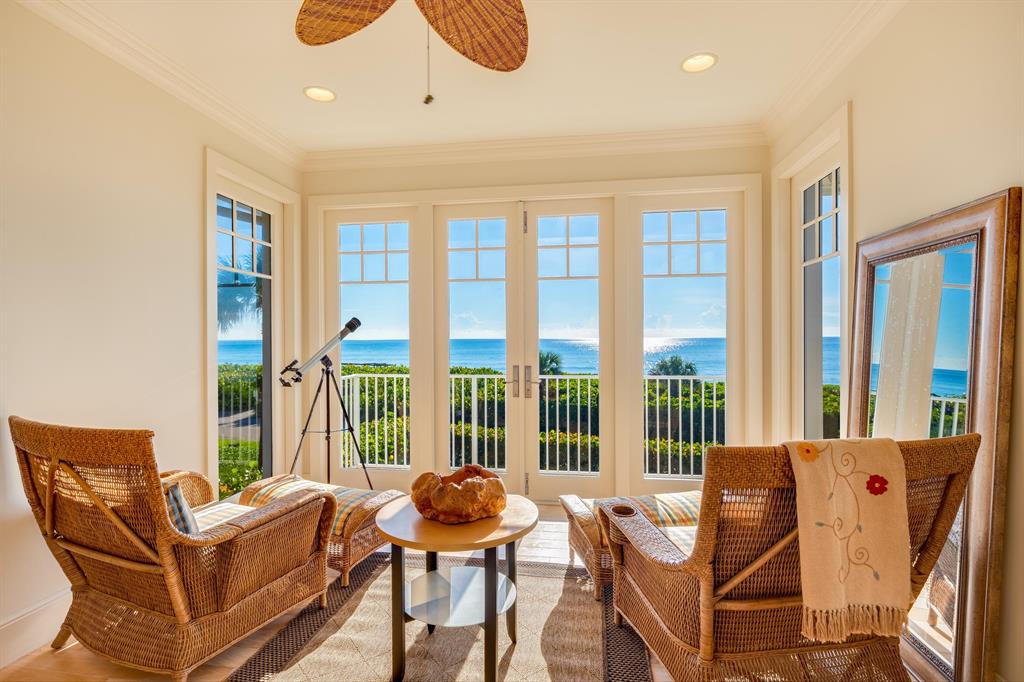 SHORE VIEW - Residential