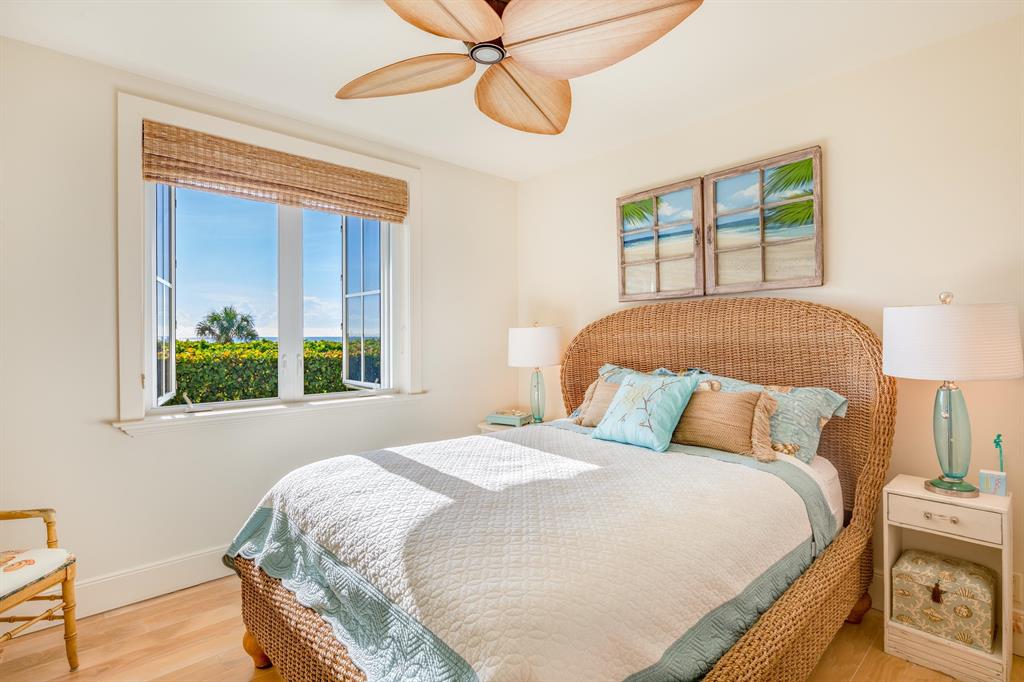 SHORE VIEW - Residential