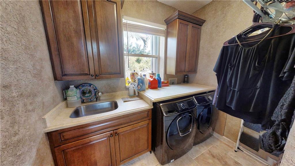 Fox Ridge 157-8 B - Residential