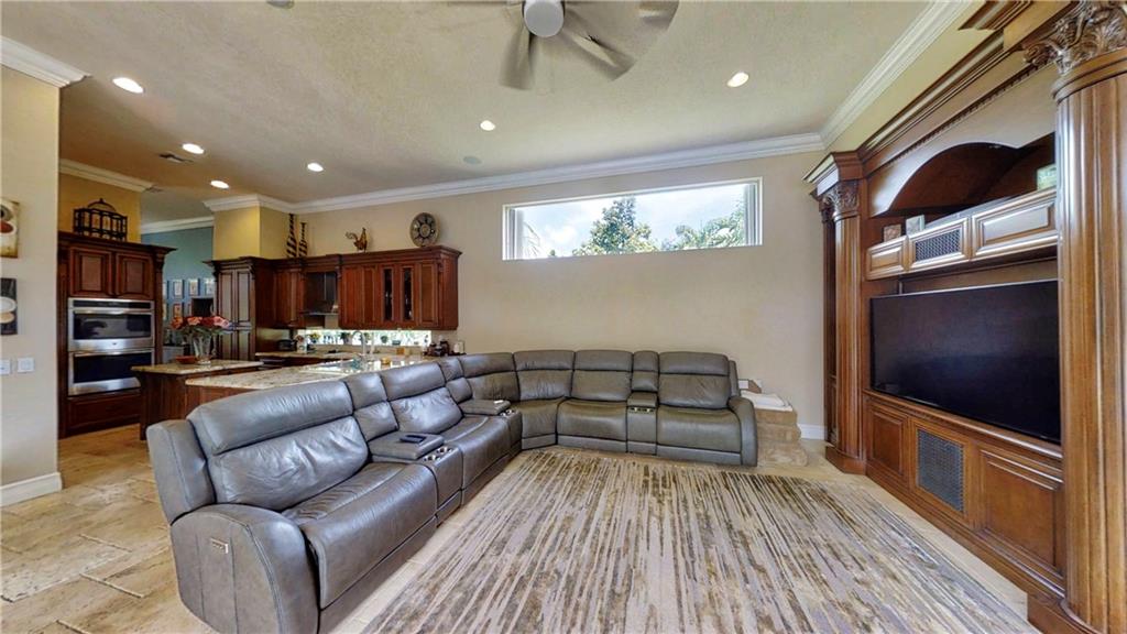 Fox Ridge 157-8 B - Residential