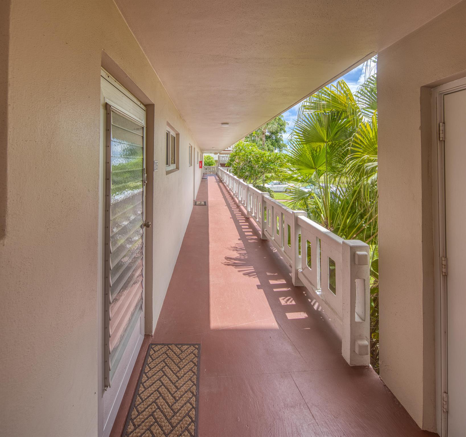 LAKE CLARKE GARDENS COND - Residential