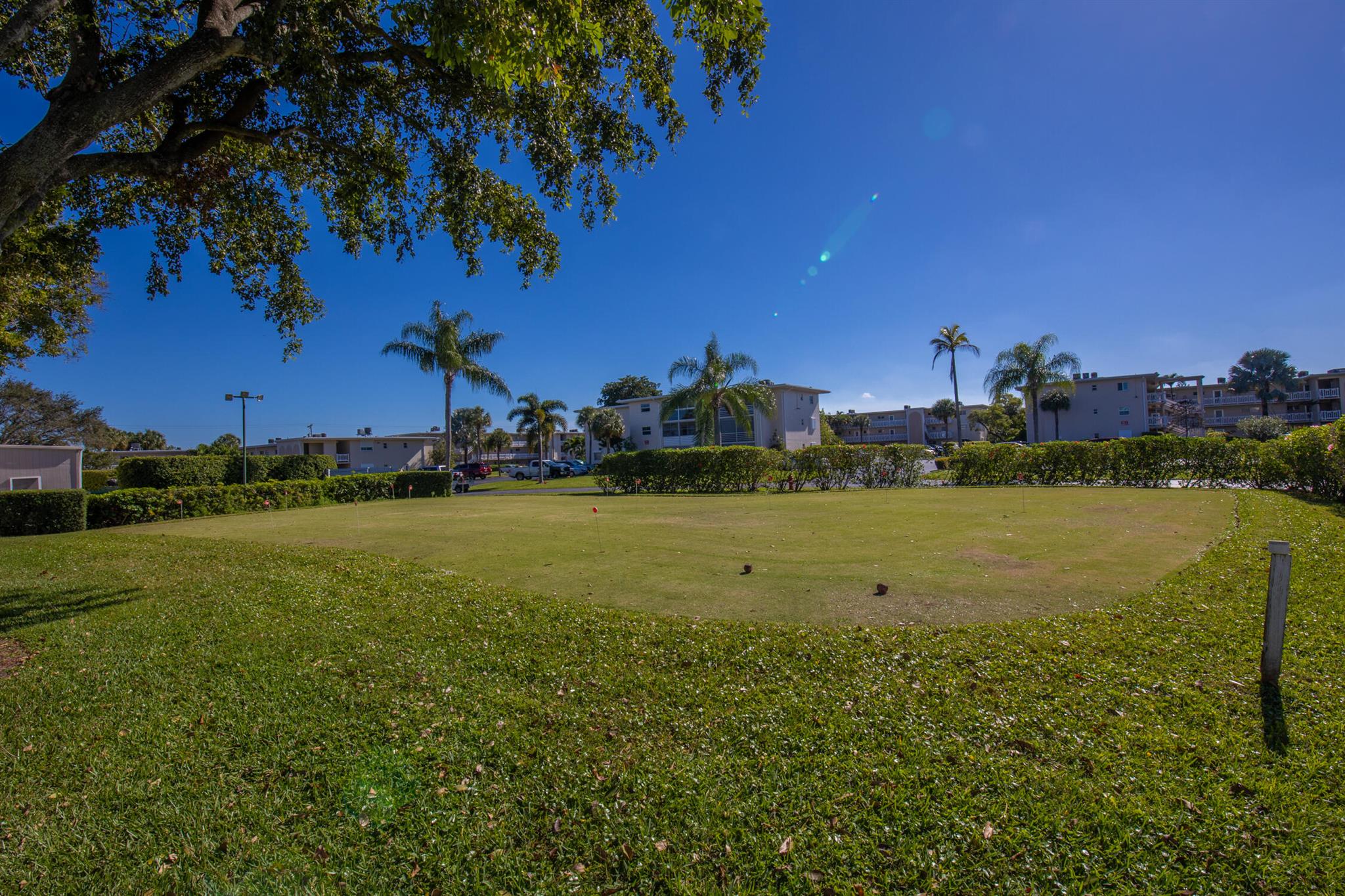 LAKE CLARKE GARDENS COND - Residential