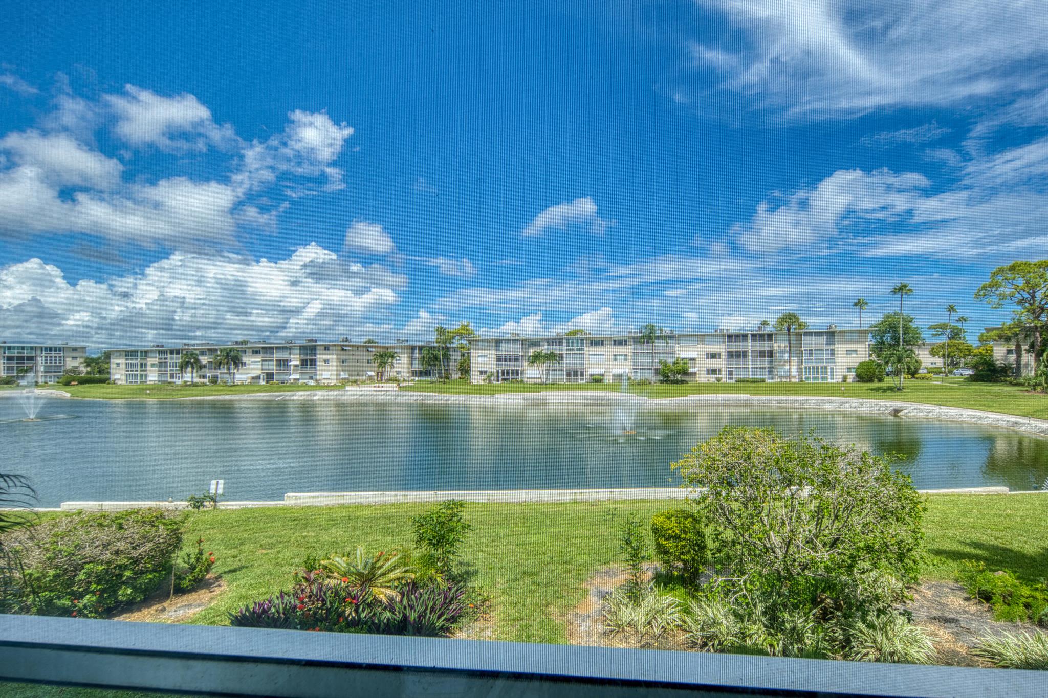 LAKE CLARKE GARDENS COND - Residential