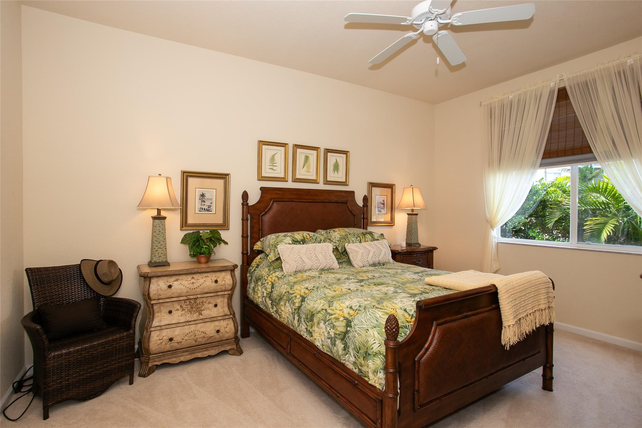 Royal Point - Residential