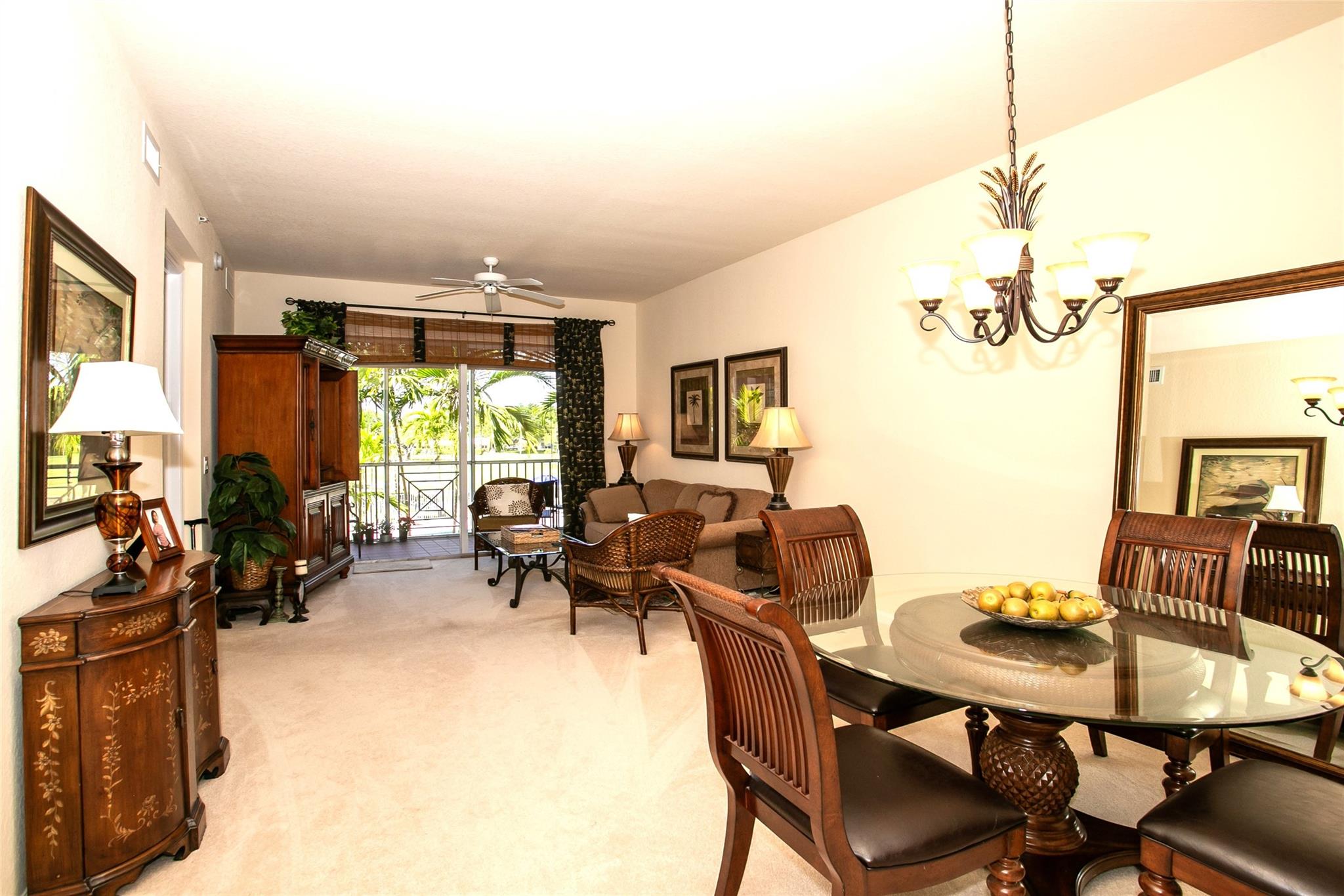 Royal Point - Residential
