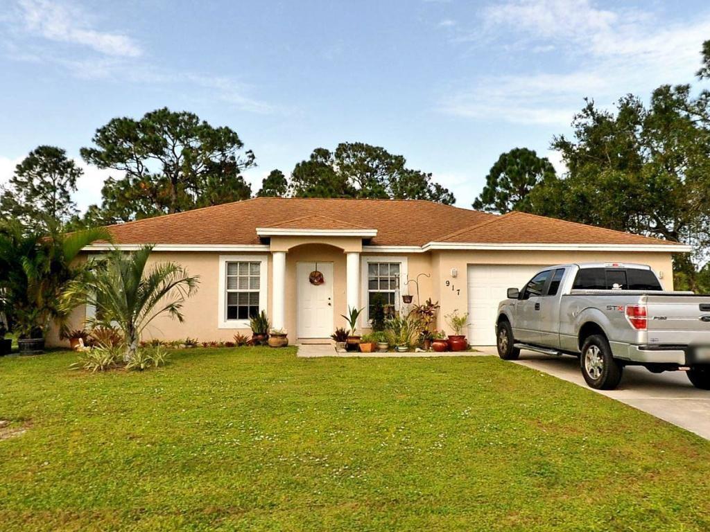 Immaculate 3 bedroom, 2 bathroom single family home for rent in beautiful Port St. Lucie!Located just minutes from Florida's Turnpike and I-95, this family home in quiet area with no HoA is a perfect place to call home while providing a quick and easy commute to work, north or south. Spacious and open with a great sized yard and screened patio out back it's perfect for children or for entertaining. Call today for your chance to see this beautiful home and see all this quiet yet growing city has to offer!