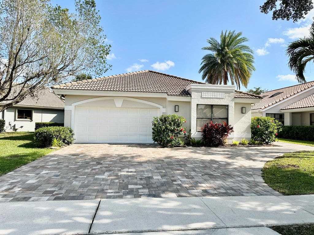Photo of 11110 Highland Circle, Boca Raton, FL 33428 (MLS # R11084761)