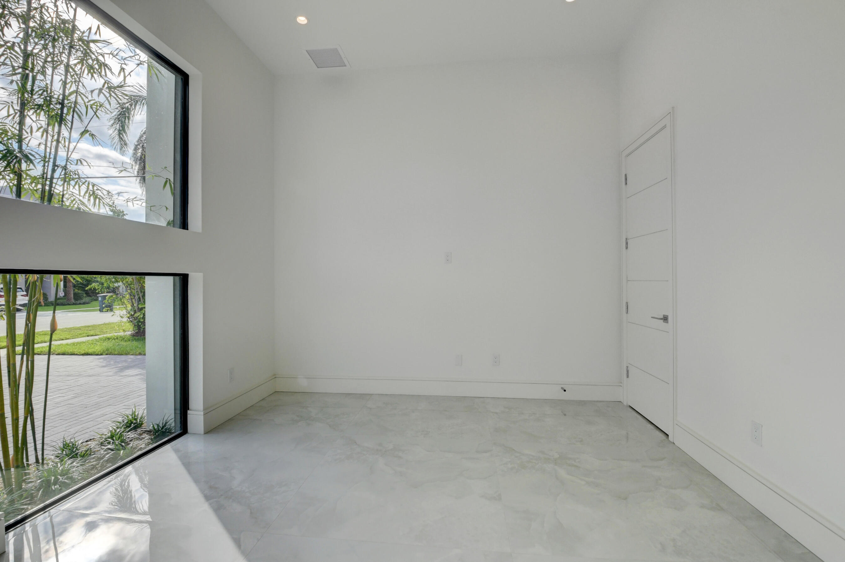 BOCA VILLAS - Residential