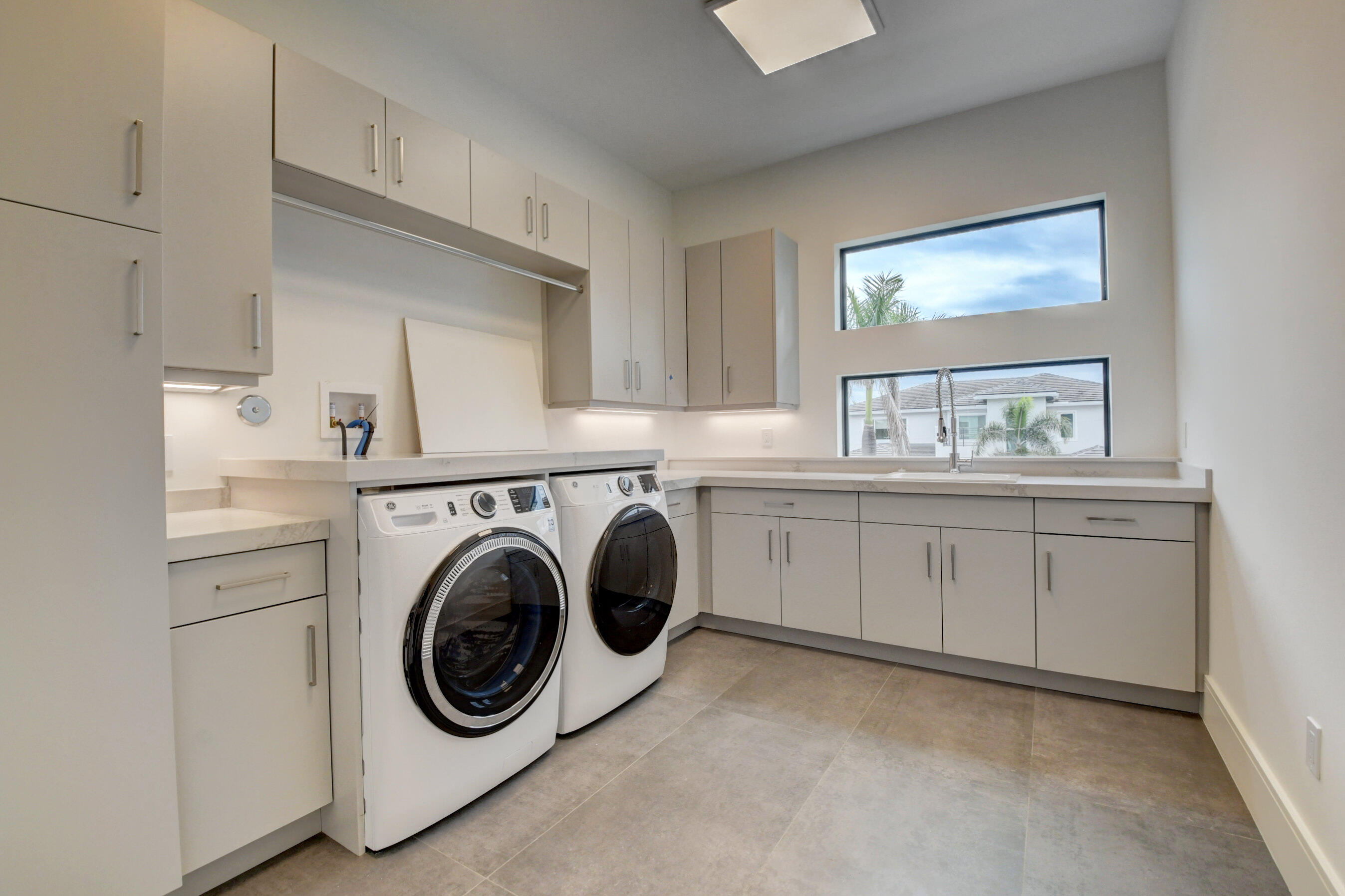 BOCA VILLAS - Residential