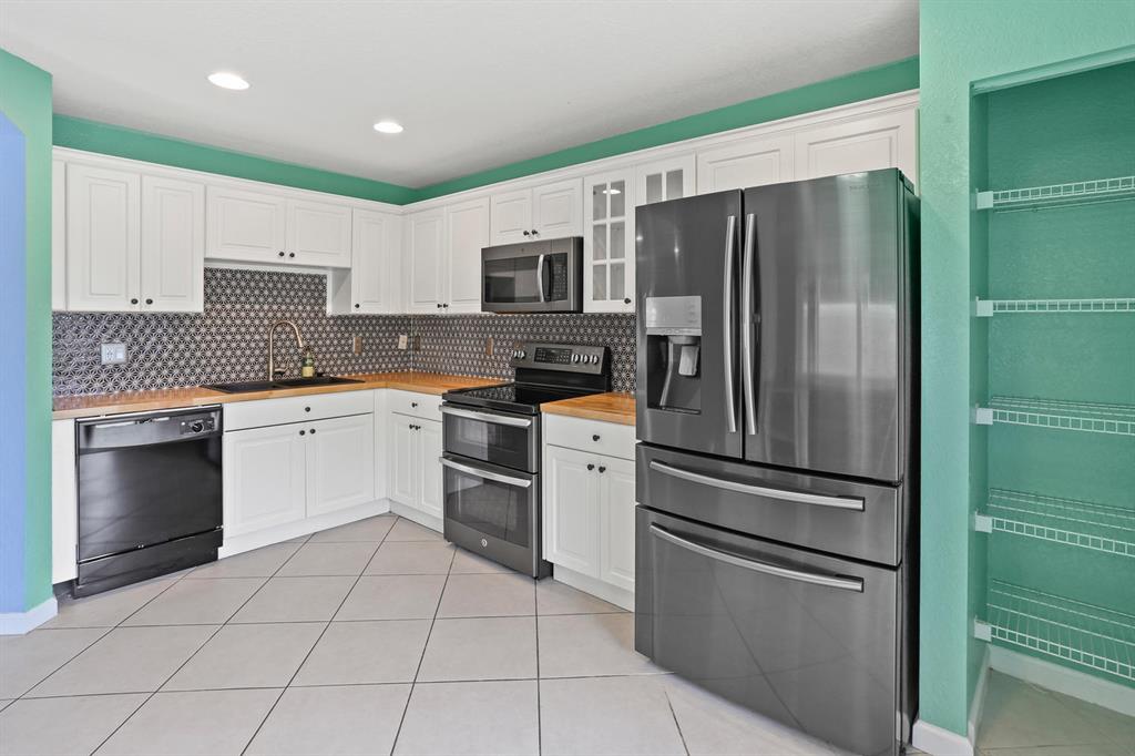 RENAISSANCE SEC 4 2 - Residential