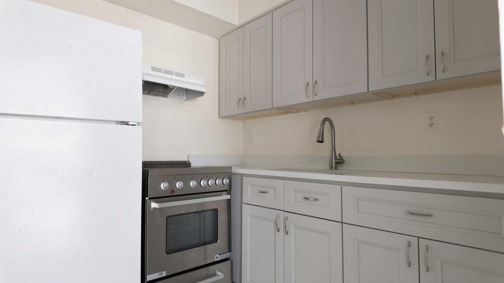 Photo of 1945 NE 4TH Street #2, Deerfield Beach, FL 33441 (MLS # B26073387)