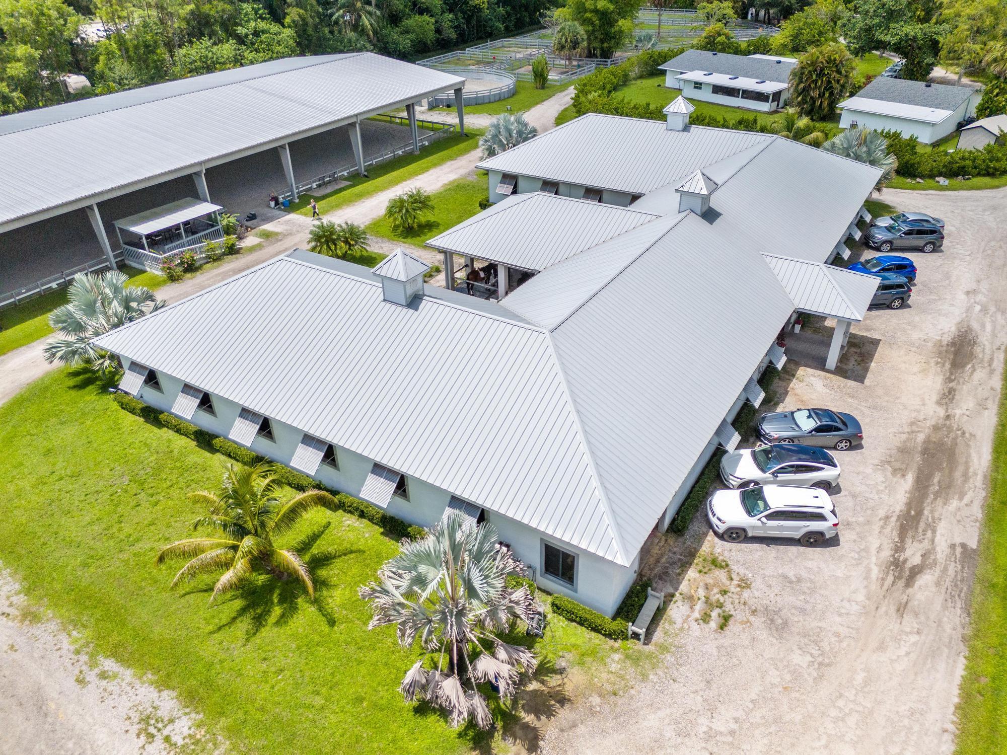 LOXAHATCHEE GROVES - Residential Lease