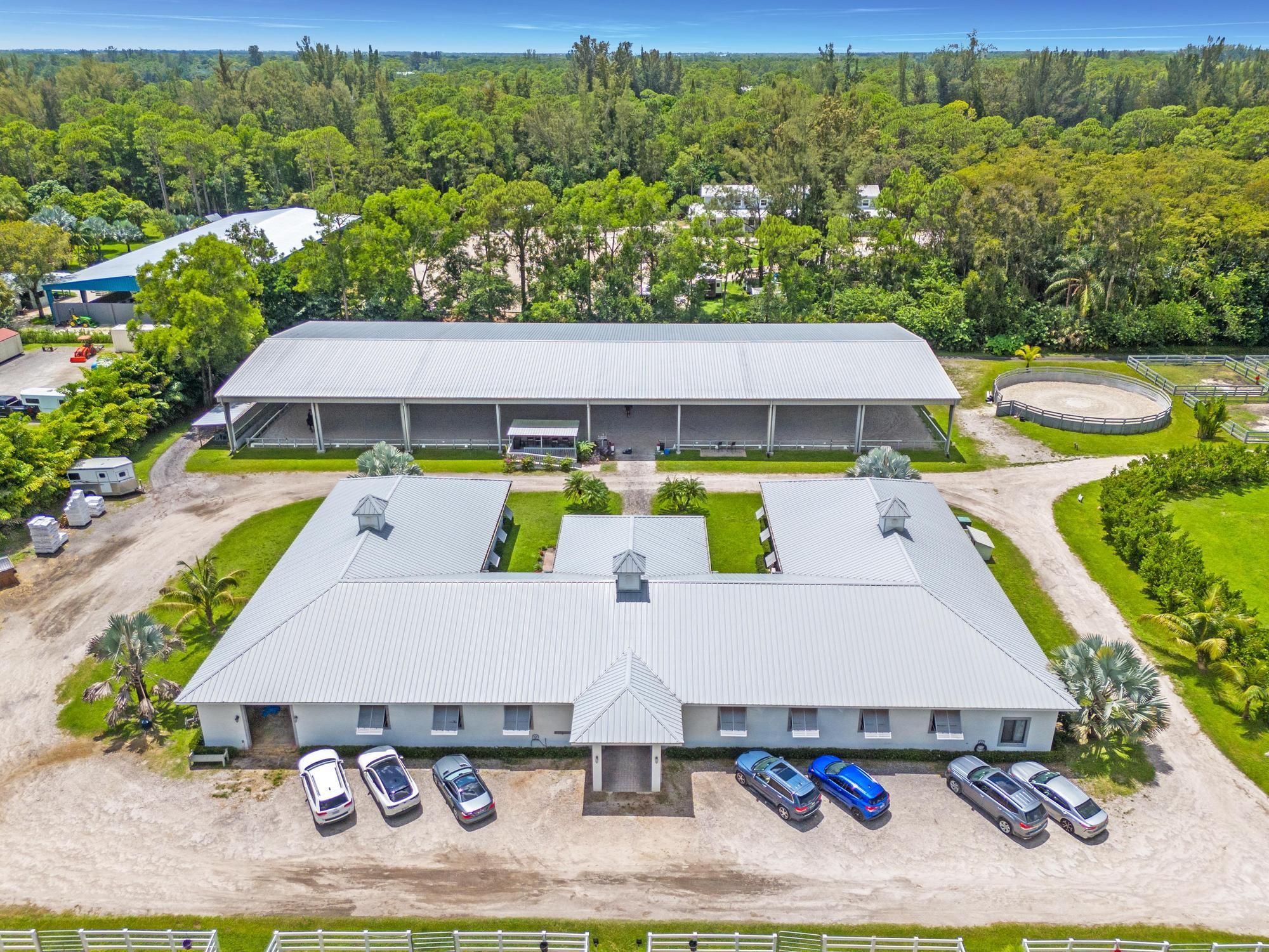 LOXAHATCHEE GROVES - Residential Lease