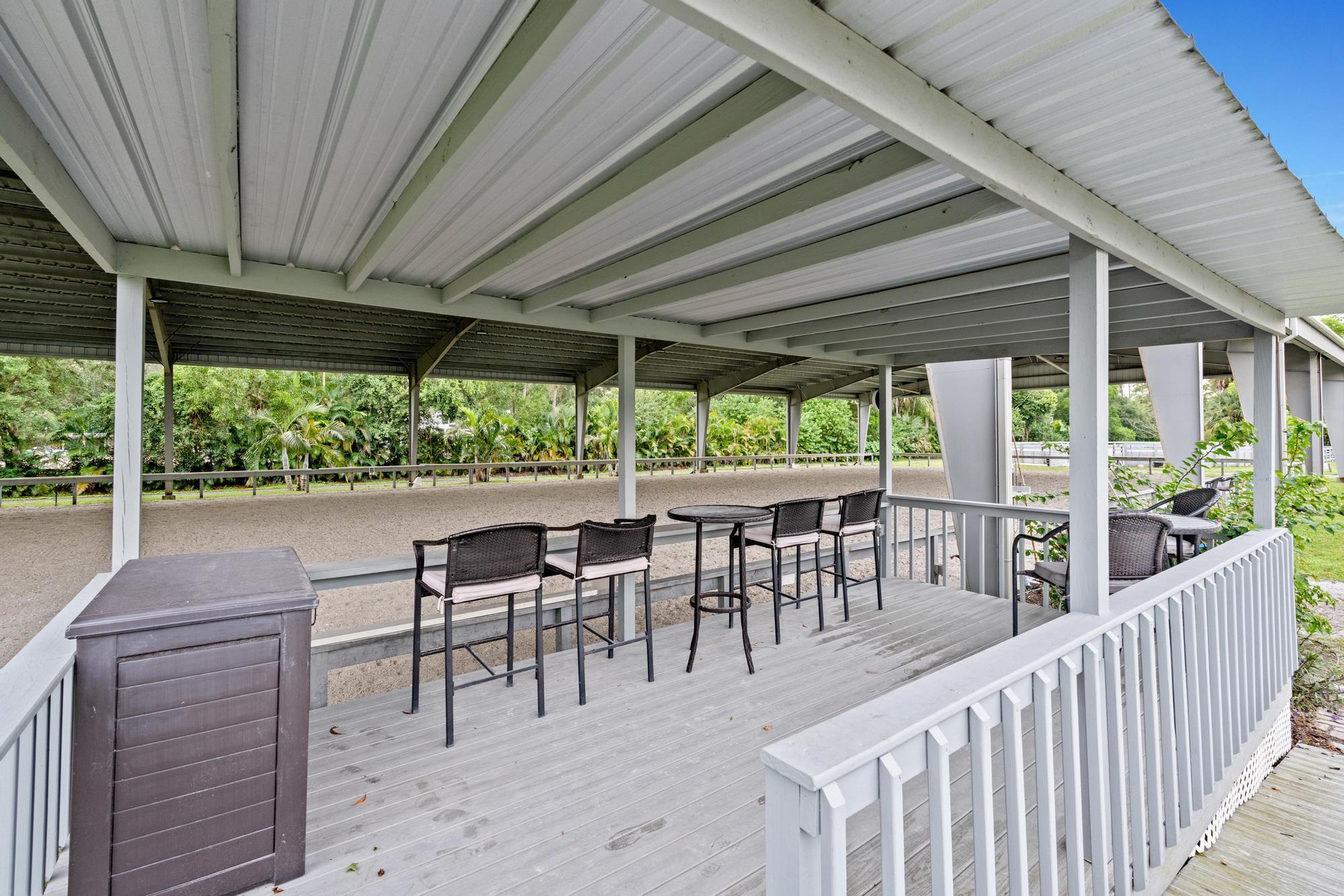 1102 Hyde Park Road (Horse Stalls Only)
