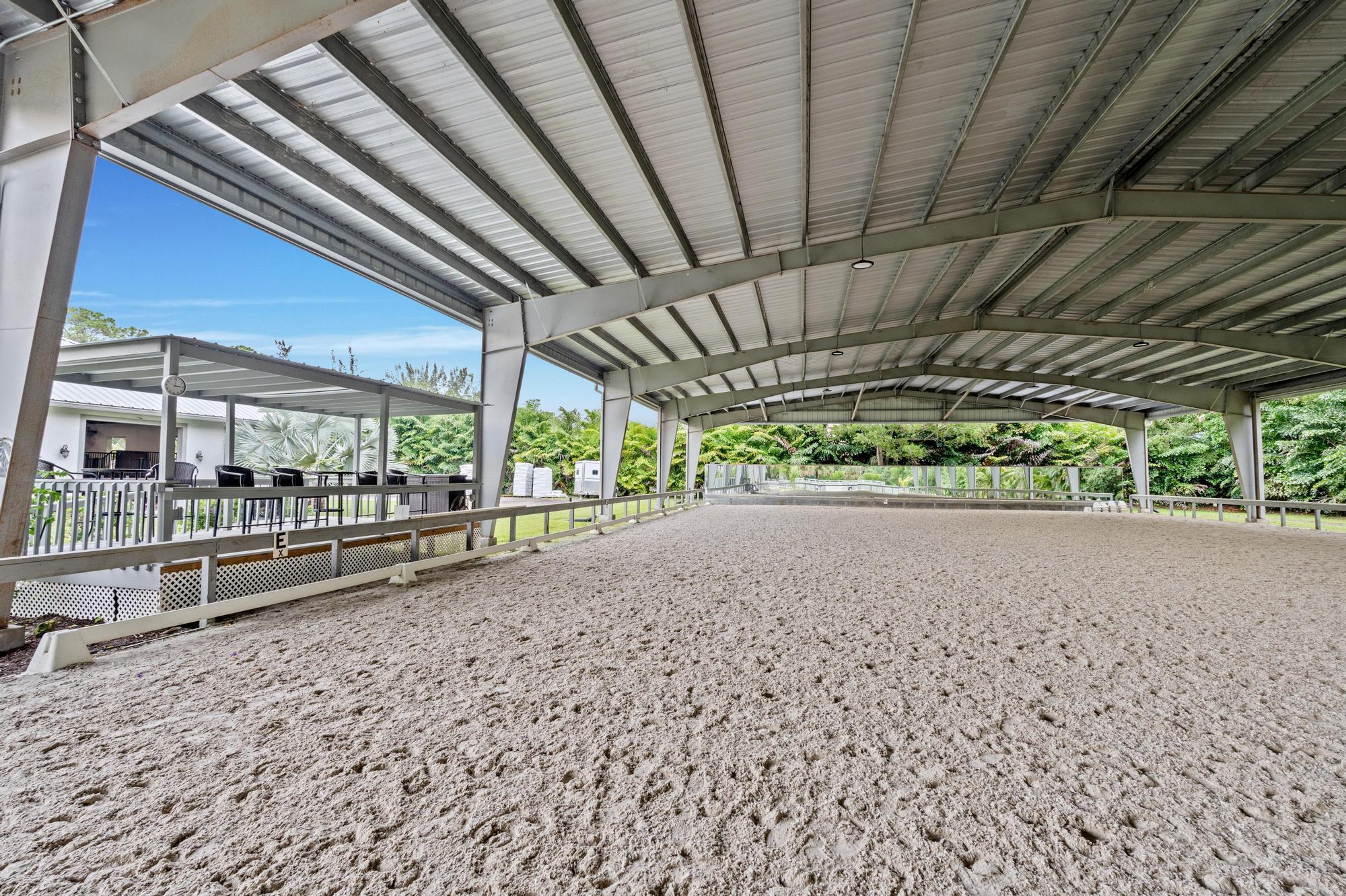 1102 Hyde Park Road (Horse Stalls Only)
