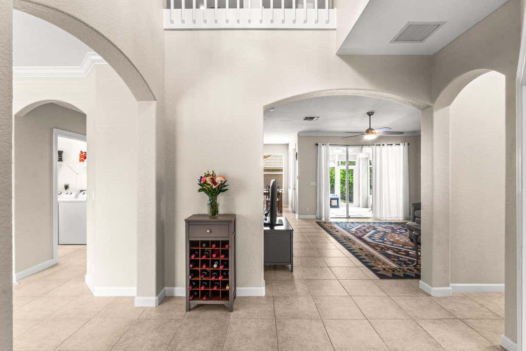 Photo of 8125 Calterra Drive, Palm Beach Gardens, FL 33418 (MLS # B26040107)