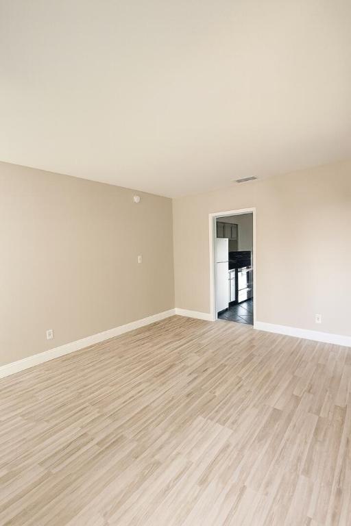 Santa Barbara Shores 33-2 - Residential Lease