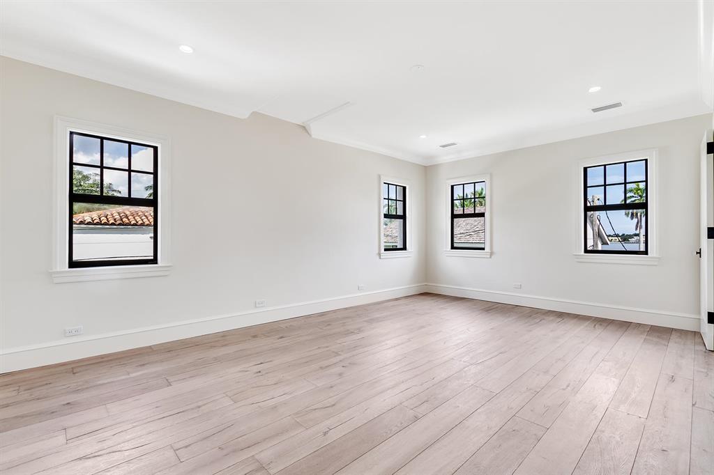 EL CID IN - Residential