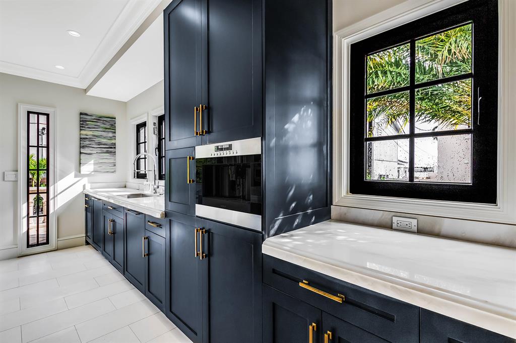 EL CID IN - Residential