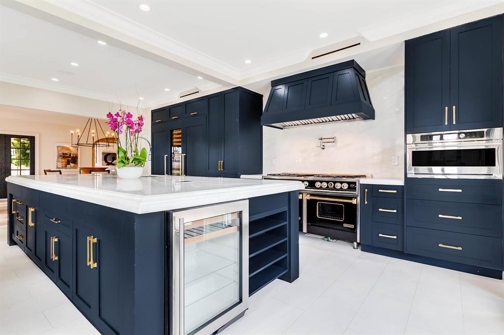 EL CID IN - Residential