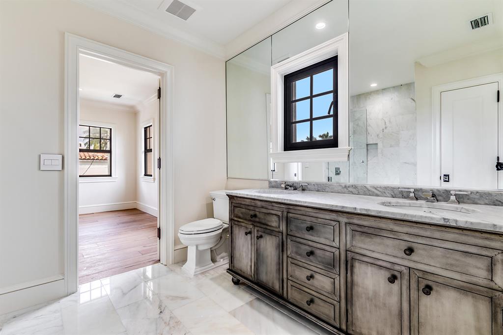 EL CID IN - Residential