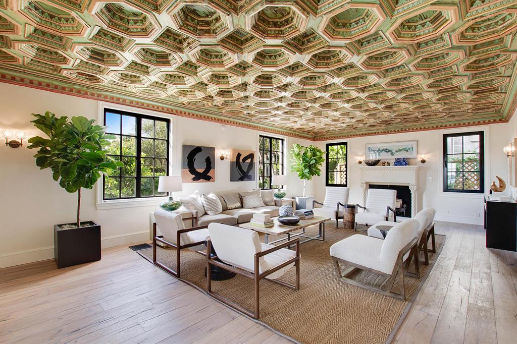 EL CID IN - Residential