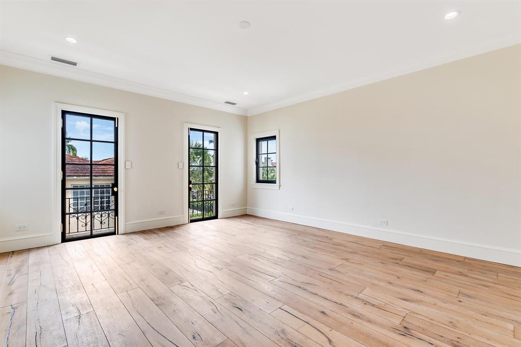 EL CID IN - Residential