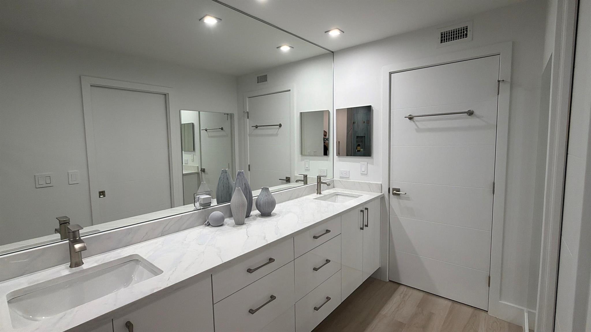 GLENEAGLES CONDO III - Residential